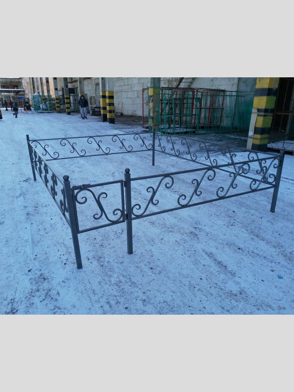 Оградка кованая С-01